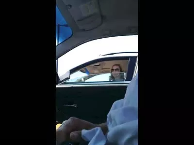 فحش لڑکی برٹنی امبر ایک دلکش منظر میں