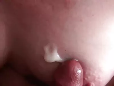 معصوم سنہرے بالوں والی سٹیٹس نے اس کے سوتیلے بھائی کو چوس لیا اور اسے سوار کیا۔