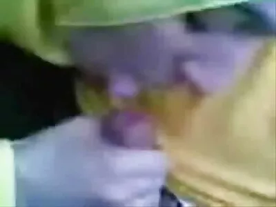 چیک شوقیہ کو کیمرہ پر ڈک چوسنے کی اچھی قیمت ملتی ہے۔