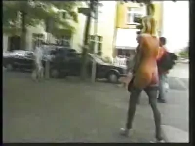 گرم آبنوس والی لڑکی اور سفید جڑ کے ساتھ کسی نہ کسی نسلی جنسی تعلقات