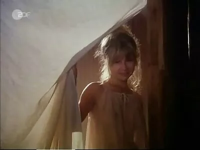 سینگ والی خواتین کے ساتھ نسلی ہم جنس پرست سیشن